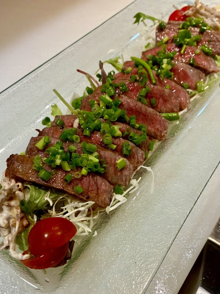天文館 居酒屋 家のじ の黒毛和牛肩ロースステーキ
