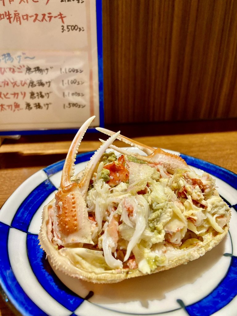 天文館 居酒屋 家のじ のズワイガニほぐして甲羅焼き